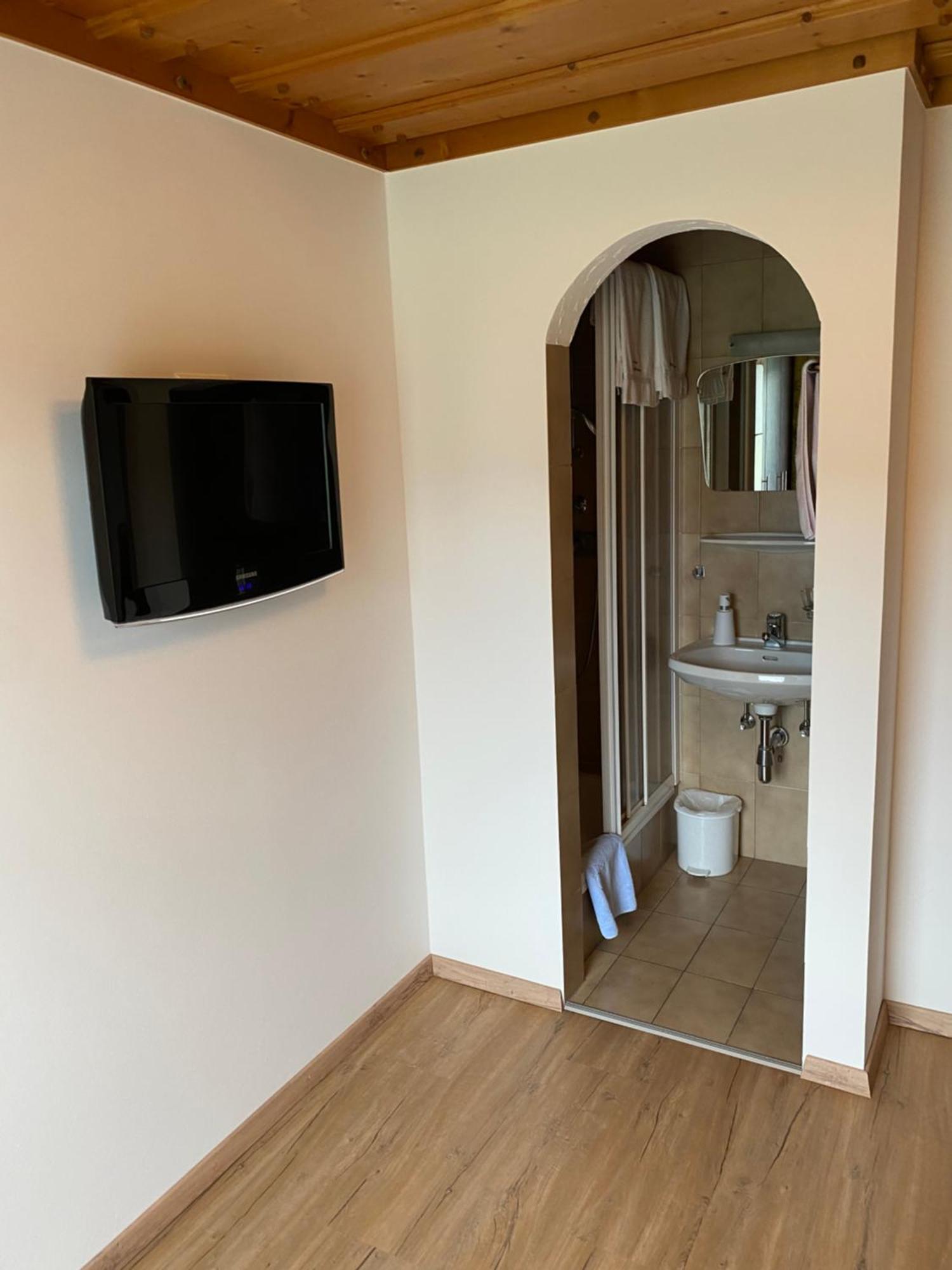 Haus Pfarrkirchner Apartment เมาเทิร์นดอร์ฟ ภายนอก รูปภาพ